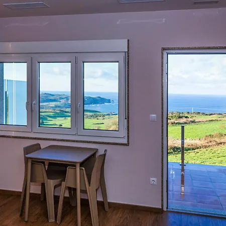 Tourinan Mar Apartment *