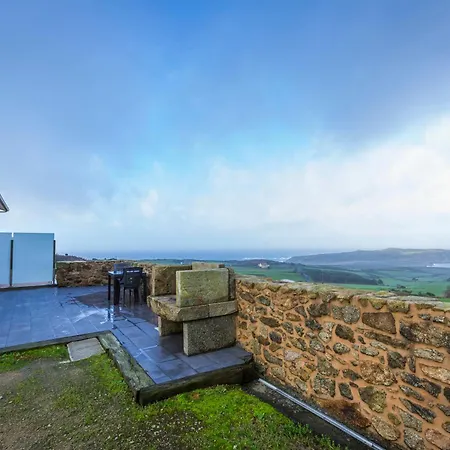 Tourinan Mar Apartment *